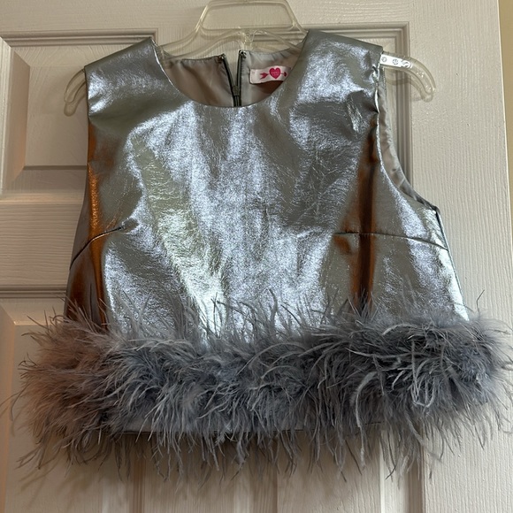 Buddy Love QUEENIE METALLIC FEATHER TRIM TOP - Picture 2 of 7